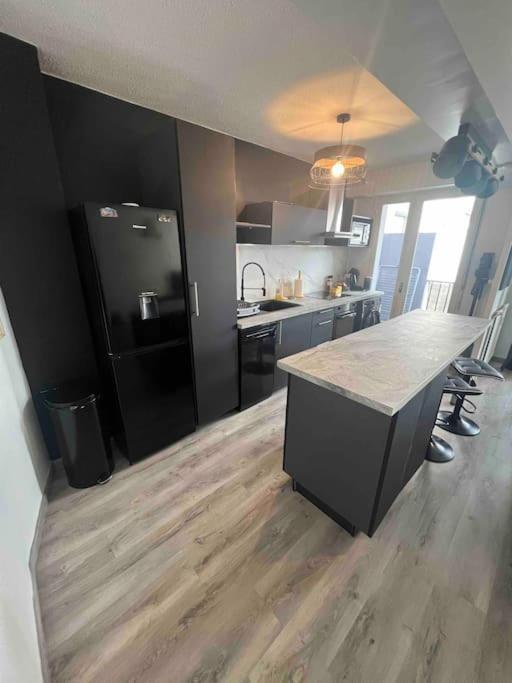 Superbe Appart+Parking Pau- Place Verdun Luaran gambar